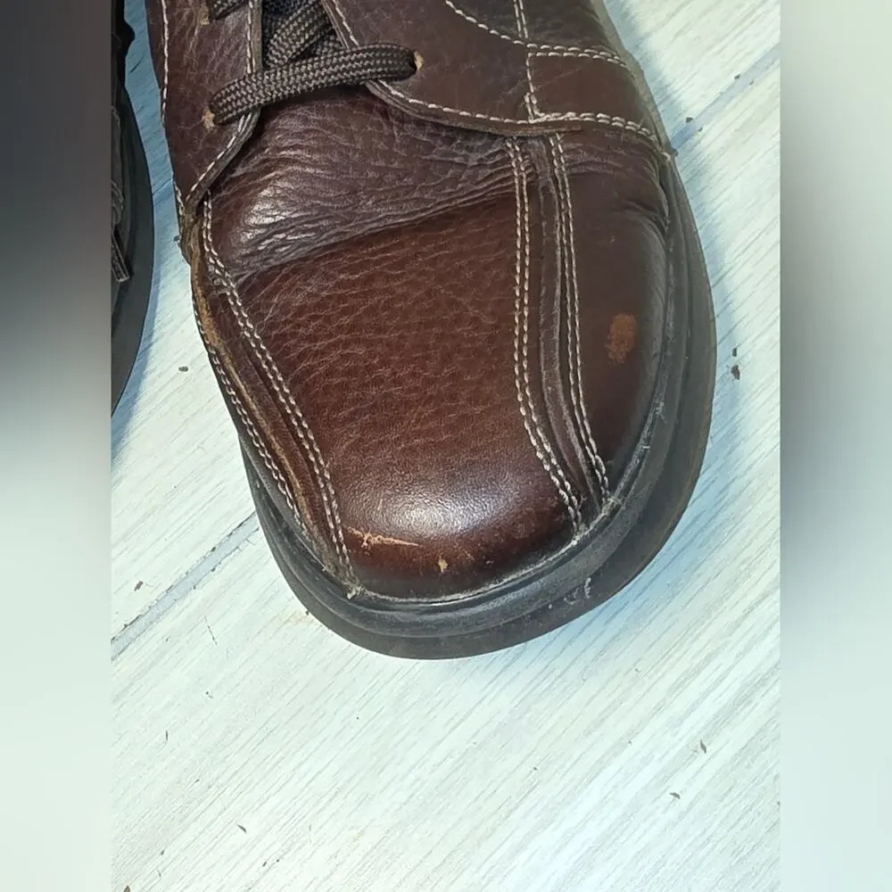 Clarks any nice brown